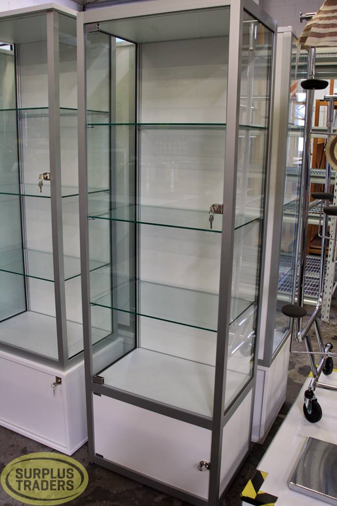 Nova Glass Display Tower