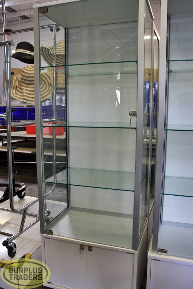 Nova Glass Display Tower