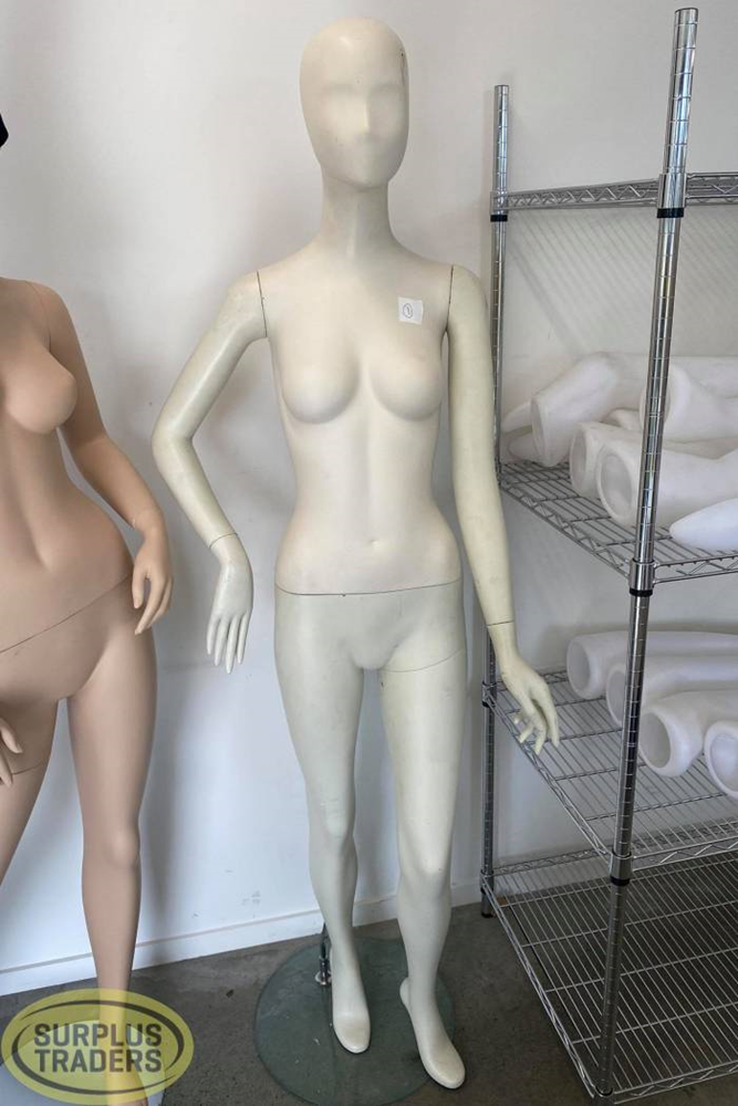 Mannequin Female on Stand